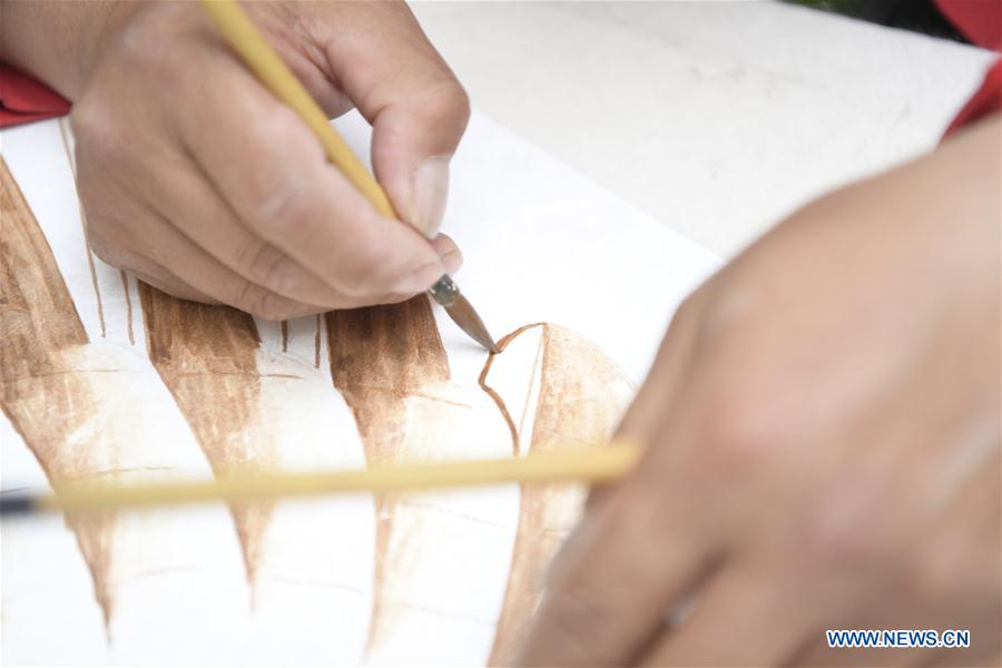 河北廊坊举办风筝制作技艺大赛 河北廊坊举办风筝制作技艺大赛