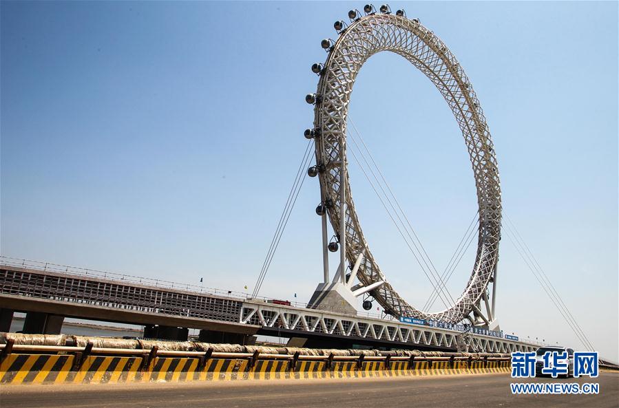 Ring-shaped bridge built in Zhengzhou, China Ring-shaped bridge built in Zhengzhou, China