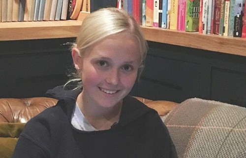 英国一16岁女孩为中国小孩取名字挣了4.8万英镑 英国一16岁女孩为中国小孩取名字挣了4.8万英镑