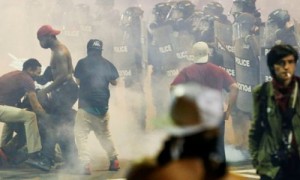 美国夏洛特枪击事件后余波不断，宣布进入紧急状态