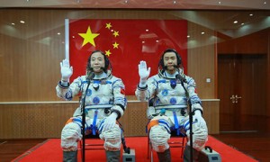 manned spacecraft相关阅读