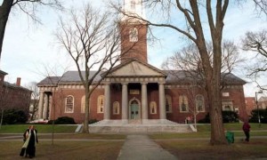哈佛大学被爆性丑闻 美国大学&ldquo;强奸文化&rdquo;令人不齿