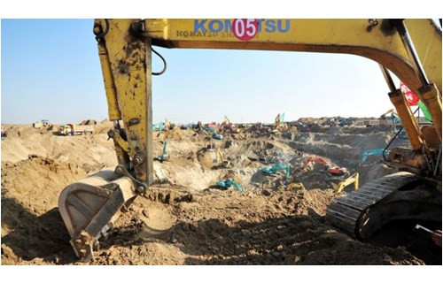 四天搜救后,河北小男孩被救出枯井,却已无生命体征 四天搜救后,河北小男孩被救出枯井,却已无生命体征