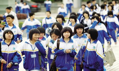 学校放宽女生头发规定 一头长发不再是梦想 学校放宽女生头发规定 一头长发不再是梦想