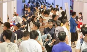 年后就业压力更大，每一个白领职位就有24个人竞争！