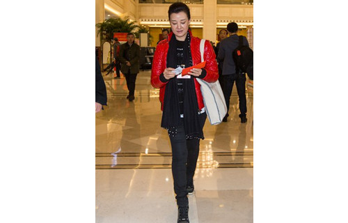 两会上女代表提出以女性为中心的思想 两会上女代表提出以女性为中心的思想