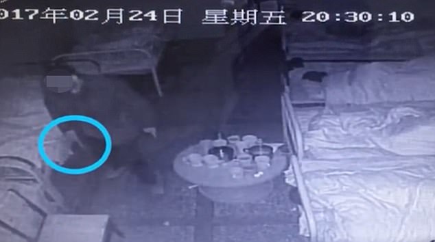 惊悚:河南一精神病患者手持一根筷子刺死三人,刺伤一人! 惊悚:河南一精神病患者手持一根筷子刺死三人,刺伤一人!