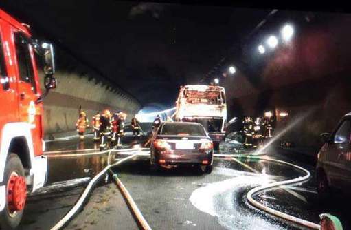 关注威海重大车祸:12名儿童死亡,其中5名为韩国人! 关注威海重大车祸:12名儿童死亡,其中5名为韩国人!