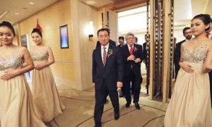 alongside相关阅读