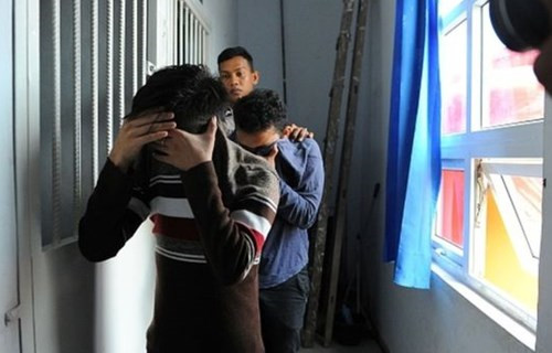 你怎么看?印尼两男子因发生性关系被判鞭刑85鞭! 你怎么看?印尼两男子因发生性关系被判鞭刑85鞭!