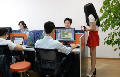 IT企业雇美女“程序员鼓励师” 这一岗位到底是做什么的? IT企业雇美女“程序员鼓励师” 这一岗位到底是做什么的?