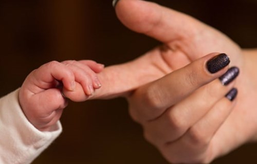 生育还是要趁早!研究称男性晚育对子女健康有一定的影响 生育还是要趁早!研究称男性晚育对子女健康有一定的影响