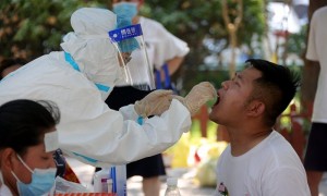 男子从郑州隔离点逃离后被控制 警方确认为逃犯