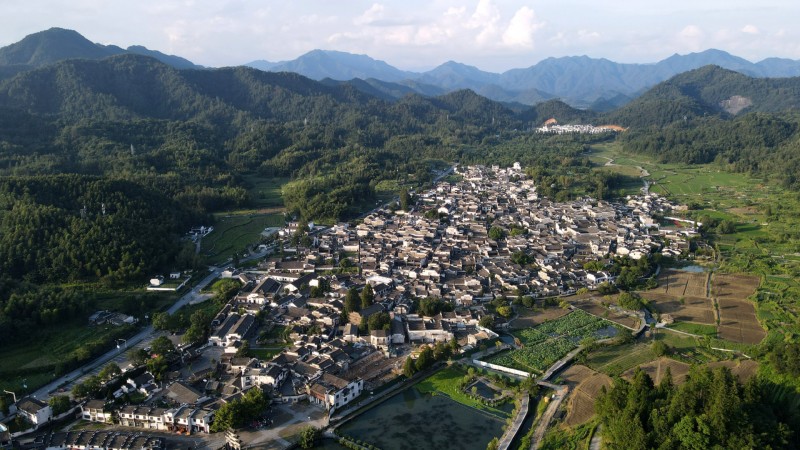 余村和西递村被选为最佳旅游村,驴友们想去看看吗?