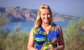 骗子以已故主持人名义骗钱，Laura Hamilton：很震惊