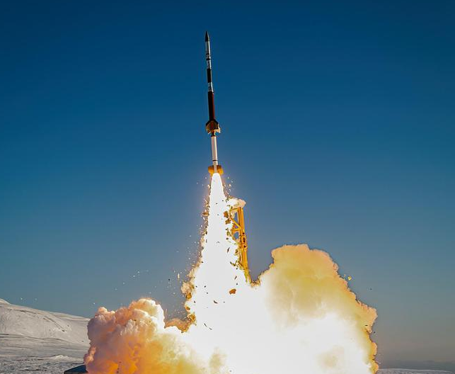 地球的秘密电场:NASA火箭揭开大气之谜,地球竟被隐形层包裹